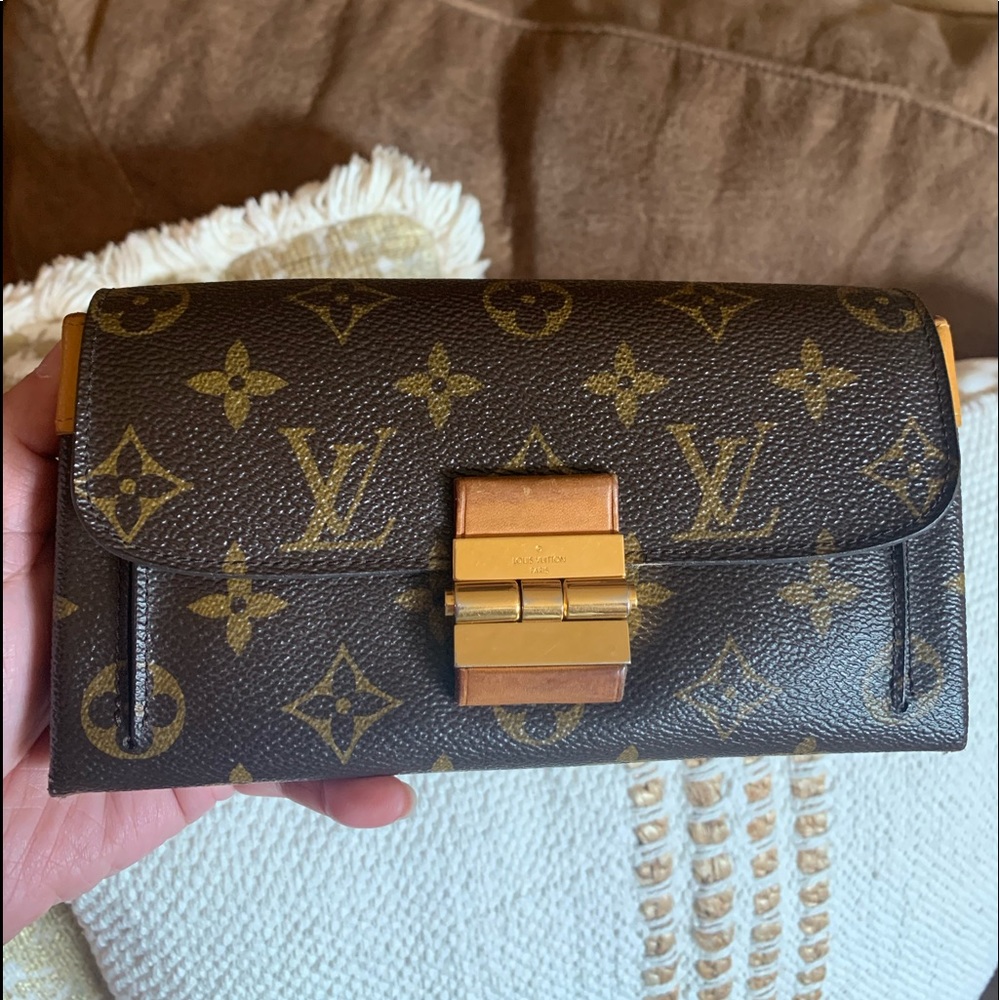 SOLD 💕Louis Vuitton LV monogram